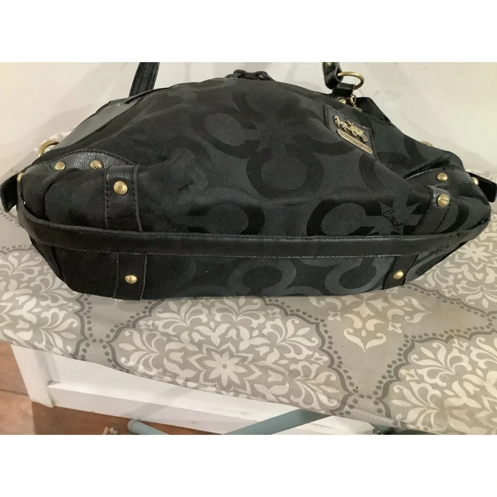 Coach handbags used large pre-owned black